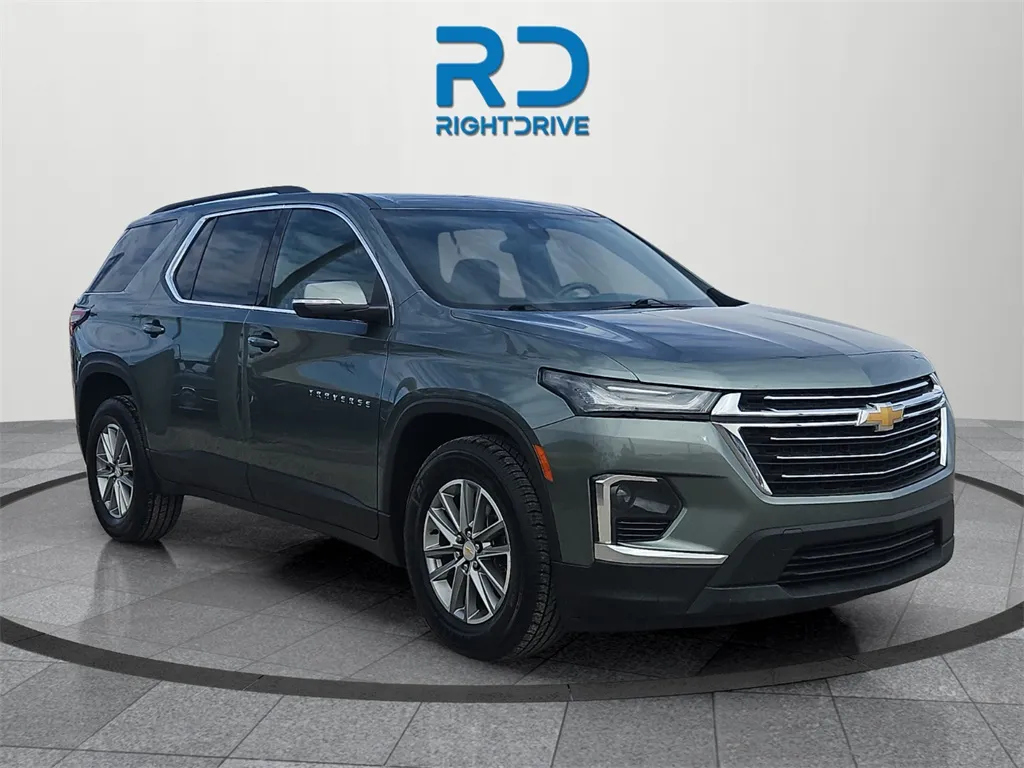 Silver 2023 Chevrolet Traverse LT for sale in El Paso, TX
