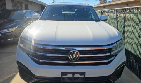 Photos of 2022 Volkswagen Atlas 3.6L V6 SEL Premium R-Line for sale in El Paso, TX at RightDrive - 6930 Alameda
