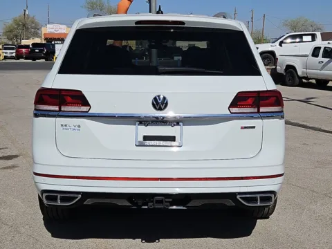 More photos of 2022 Volkswagen Atlas 3.6L V6 SEL Premium R-Line at RightDrive - 6930 Alameda, TX