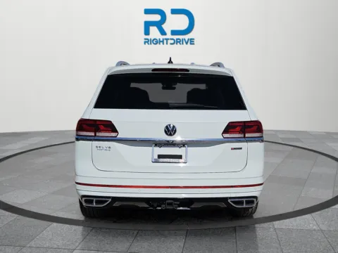 More photos of 2022 Volkswagen Atlas 3.6L V6 SEL Premium R-Line at RightDrive - 6930 Alameda, TX