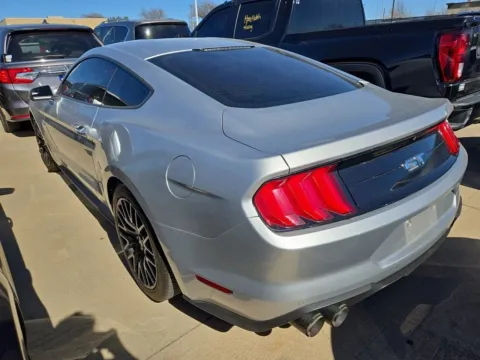 More photos of 2018 Ford Mustang GT at RightDrive - 6930 Alameda, TX