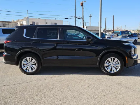 Photos of 2025 Mitsubishi Outlander ES for sale in El Paso, TX at RightDrive - 6930 Alameda