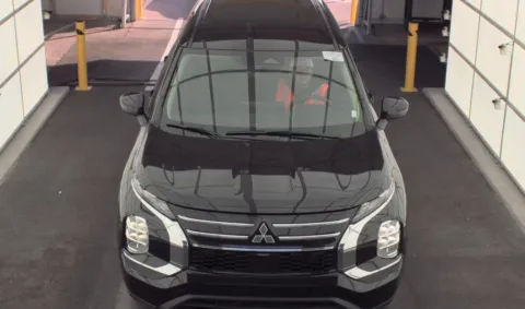 Photos of 2025 Mitsubishi Outlander ES for sale in El Paso, TX at RightDrive - 6930 Alameda