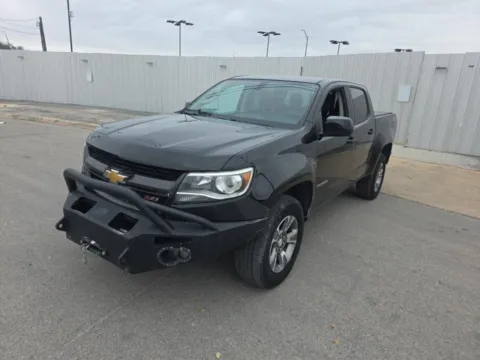 Another view of 2019 Chevrolet Colorado Z71 for sale in El Paso, TX at RightDrive - 6930 Alameda