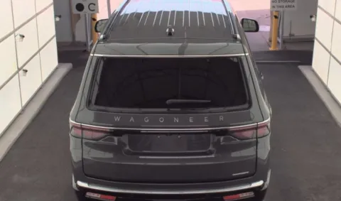 More photos of 2024 Jeep Wagoneer Series III at RightDrive - 6930 Alameda, TX