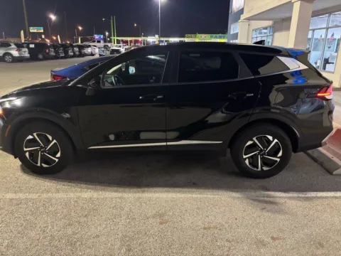 More photos of 2023 Kia Sportage Hybrid LX at RightDrive - 6930 Alameda, TX