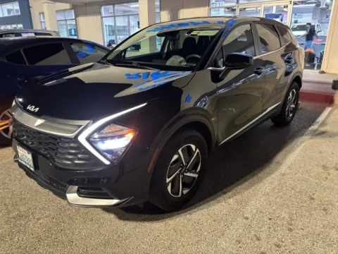 Photos of 2023 Kia Sportage Hybrid LX for sale in El Paso, TX at RightDrive - 6930 Alameda