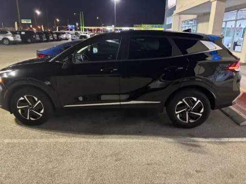 More photos of 2023 Kia Sportage Hybrid LX at RightDrive - 6930 Alameda, TX