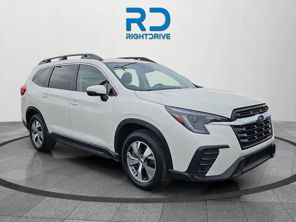 White 2023 Subaru Ascent Premium for sale in El Paso, TX