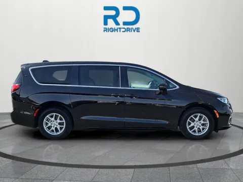 Photos of 2024 Chrysler Pacifica Touring L for sale in El Paso, TX at RightDrive - 6930 Alameda