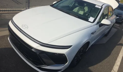 Photos of 2024 Hyundai Sonata SEL for sale in El Paso, TX at RightDrive - 6930 Alameda