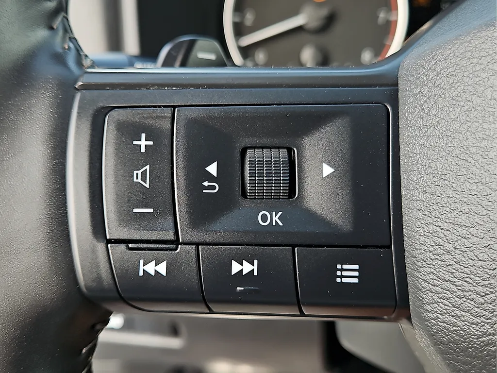 Nissan Rogue photo 21