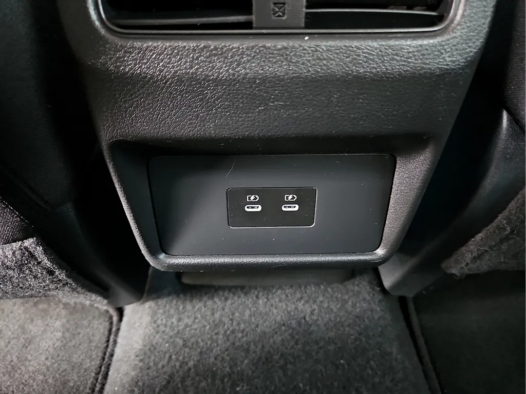 Nissan Rogue photo 12