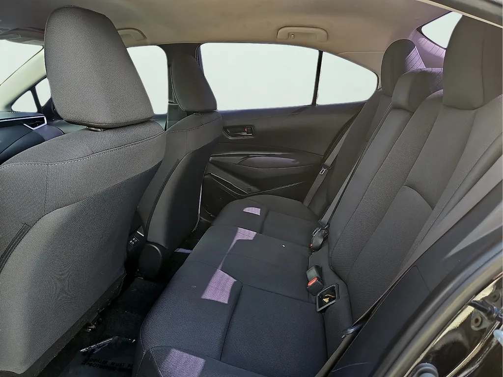 2024 Toyota Corolla LE - Photo 11