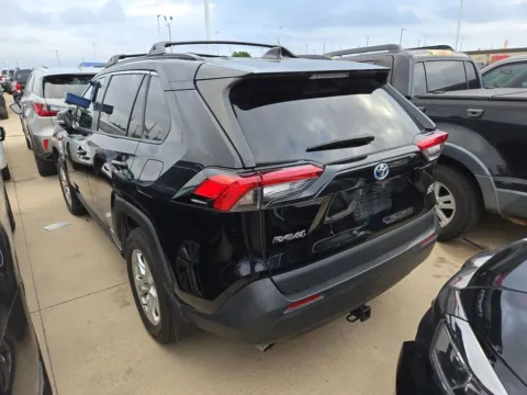 More photos of 2021 Toyota RAV4 Hybrid XLE at RightDrive - 6930 Alameda, TX