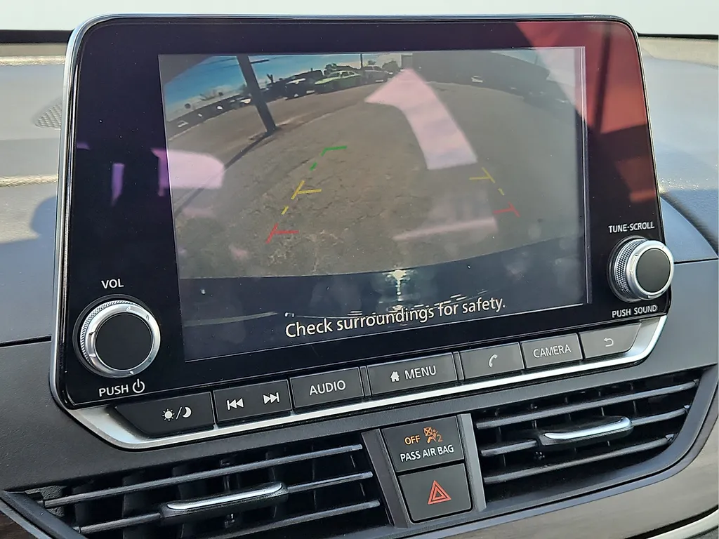 2025 Nissan Altima SV - Photo 19