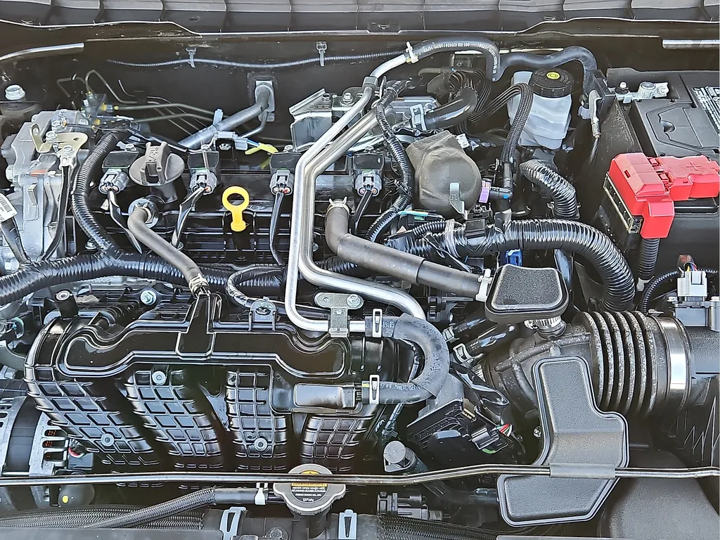 2025 Nissan Altima SV - Photo 8