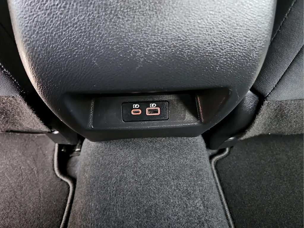 2025 Nissan Altima SV - Photo 12