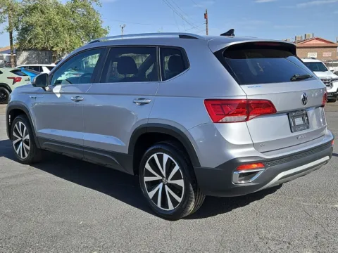 More photos of 2024 Volkswagen Taos 1.5T SE at RightDrive - 6930 Alameda, TX