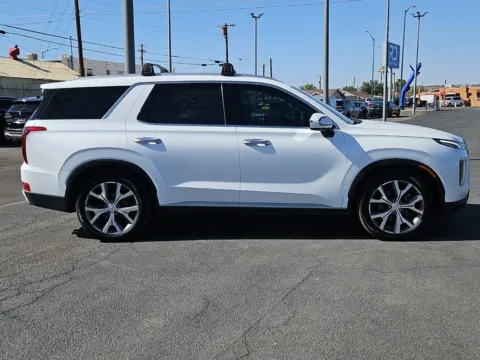 Photos of 2022 Hyundai Palisade SEL for sale in El Paso, TX at RightDrive - 6930 Alameda