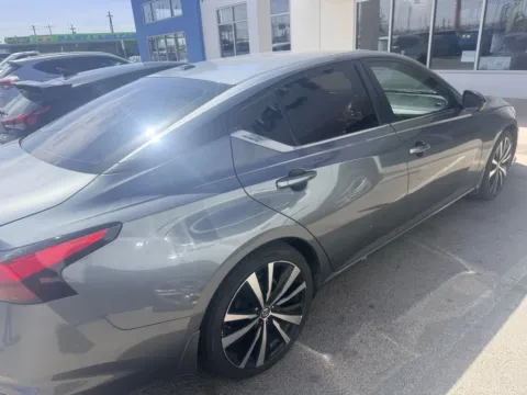 More photos of 2021 Nissan Altima 2.5 SR at RightDrive - 6930 Alameda, TX