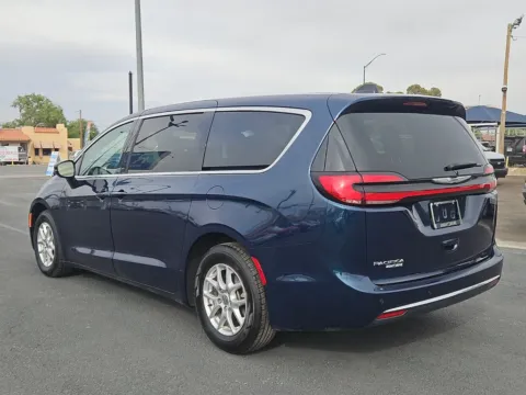 More photos of 2025 Chrysler Pacifica Select at RightDrive - 6930 Alameda, TX