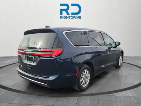 Another view of 2025 Chrysler Pacifica Select for sale in El Paso, TX at RightDrive - 6930 Alameda