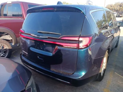 Another view of 2025 Chrysler Pacifica Select for sale in El Paso, TX at RightDrive - 6930 Alameda
