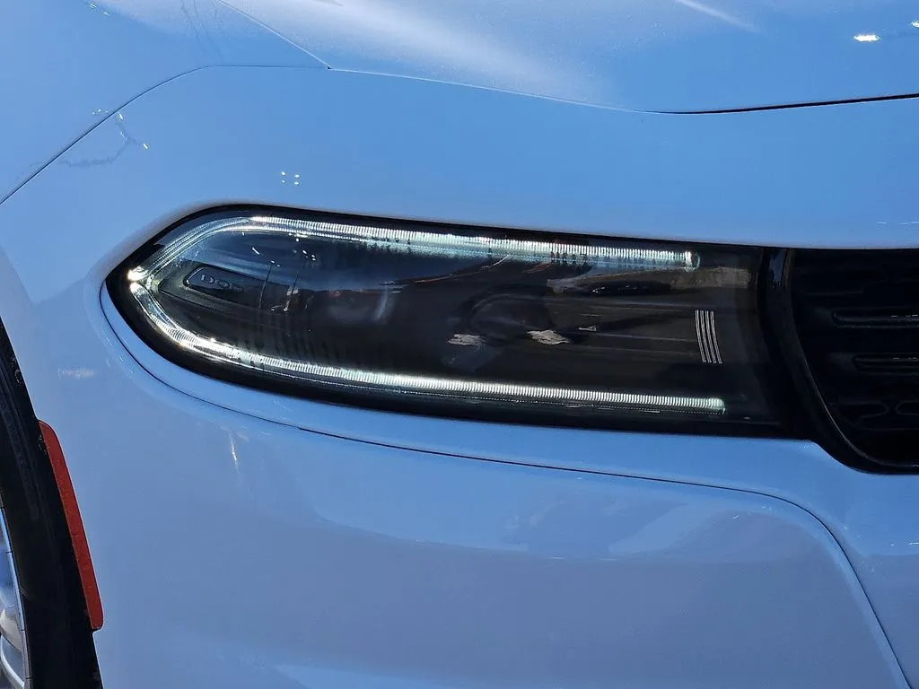 2023 Dodge Charger SXT - Photo 8