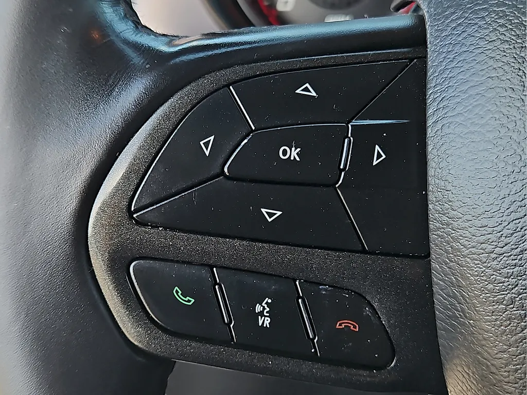 2023 Dodge Charger SXT - Photo 23