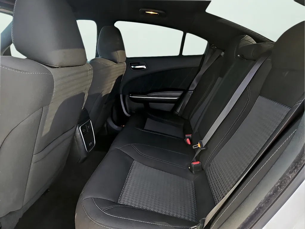 2023 Dodge Charger SXT - Photo 13