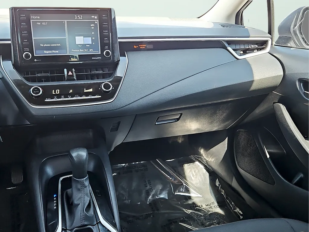 2022 Toyota Corolla LE - Photo 13