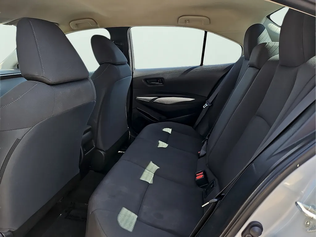 2022 Toyota Corolla LE - Photo 10