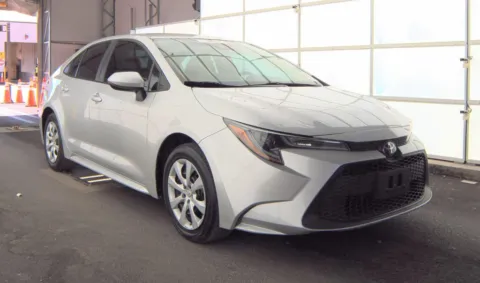More photos of 2022 Toyota Corolla LE at RightDrive - 6930 Alameda, TX