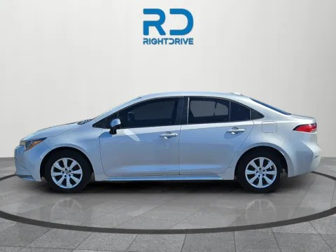 More photos of 2022 Toyota Corolla LE at RightDrive - 6930 Alameda, TX