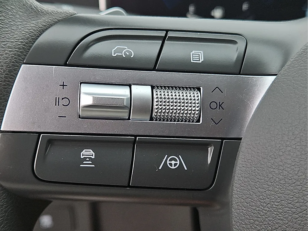 2025 Hyundai Sonata SEL - Photo 22