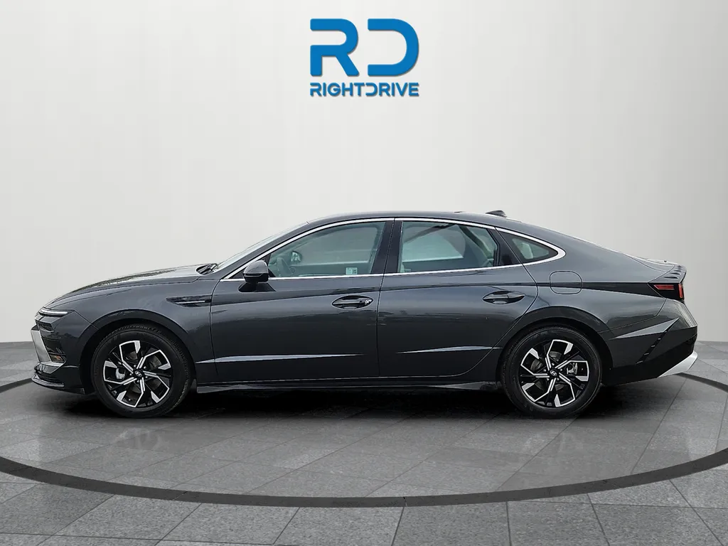 2025 Hyundai Sonata SEL - Photo 6