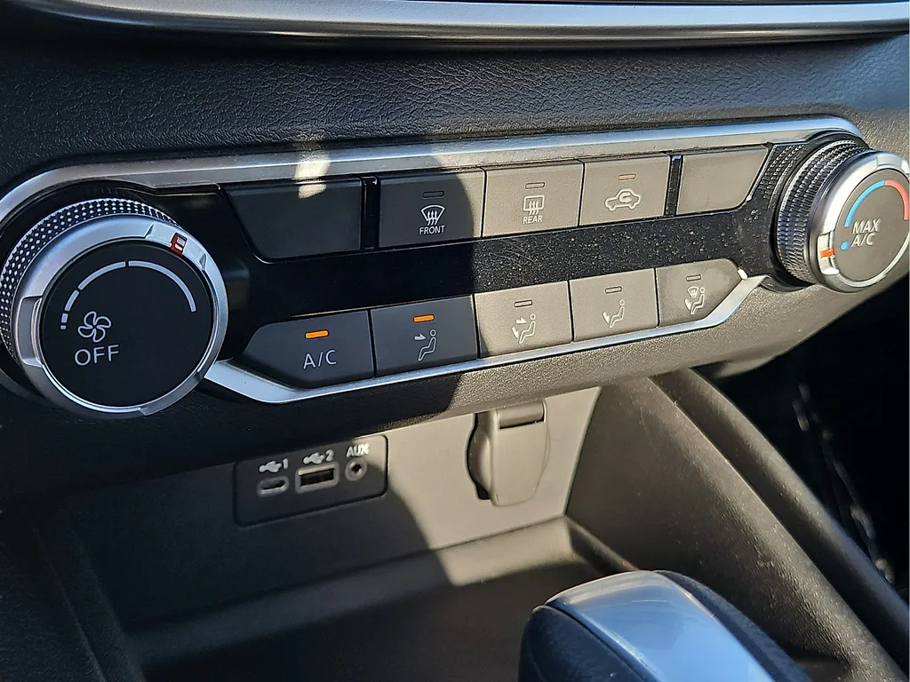 2025 Nissan Altima SV - Photo 21