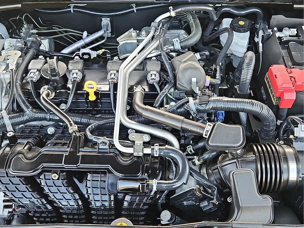 2025 Nissan Altima SV - Photo 7