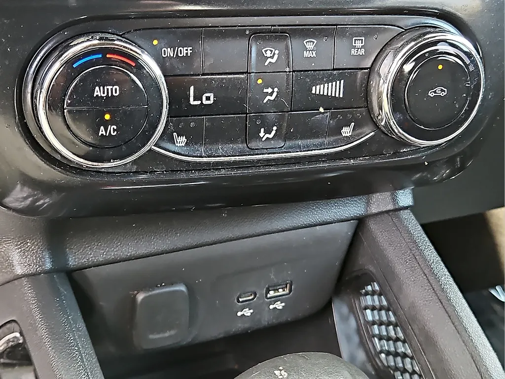 Chevrolet Trailblazer photo 22