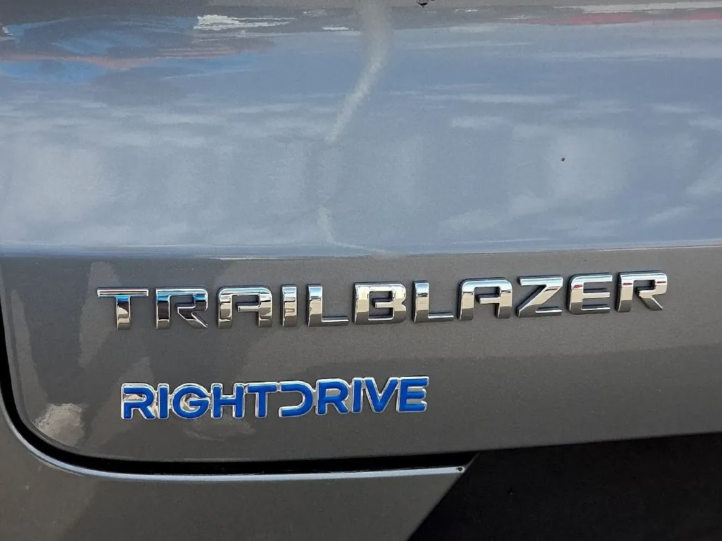 Chevrolet Trailblazer photo 11