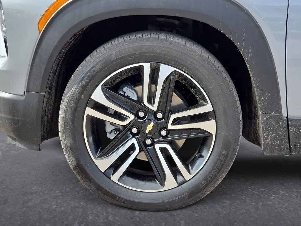 Chevrolet Trailblazer photo 9