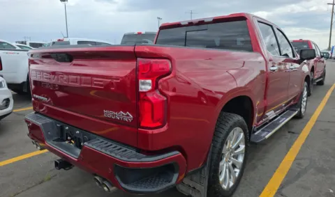 More photos of 2021 Chevrolet Silverado 1500 High Country at RightDrive - 6930 Alameda, TX