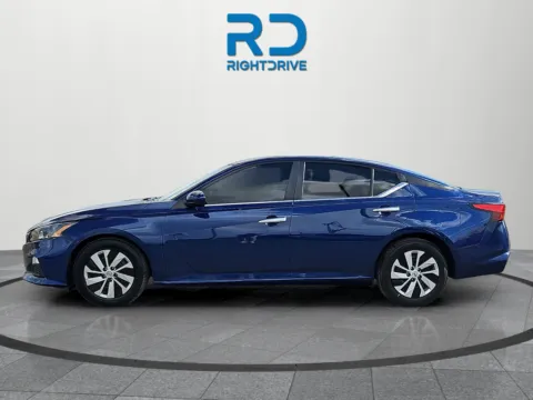 More photos of 2022 Nissan Altima 2.5 S at RightDrive - 6930 Alameda, TX