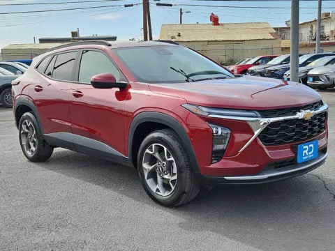 Red 2025 Chevrolet Trax LT for sale in El Paso, TX
