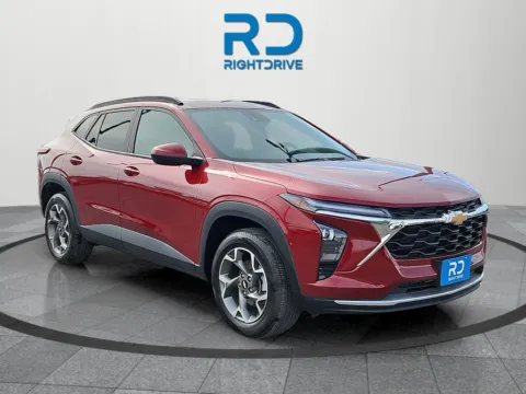 Red 2025 Chevrolet Trax LT for sale in El Paso, TX