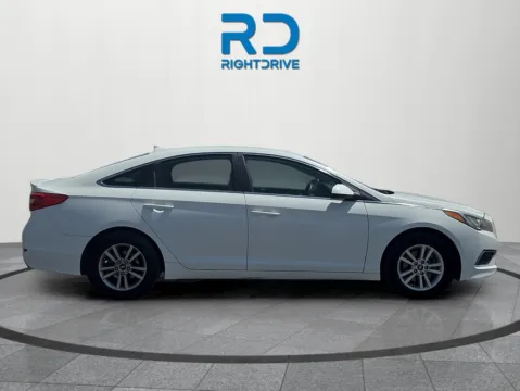 Photos of 2016 Hyundai Sonata SE for sale in El Paso, TX at RightDrive - 6930 Alameda
