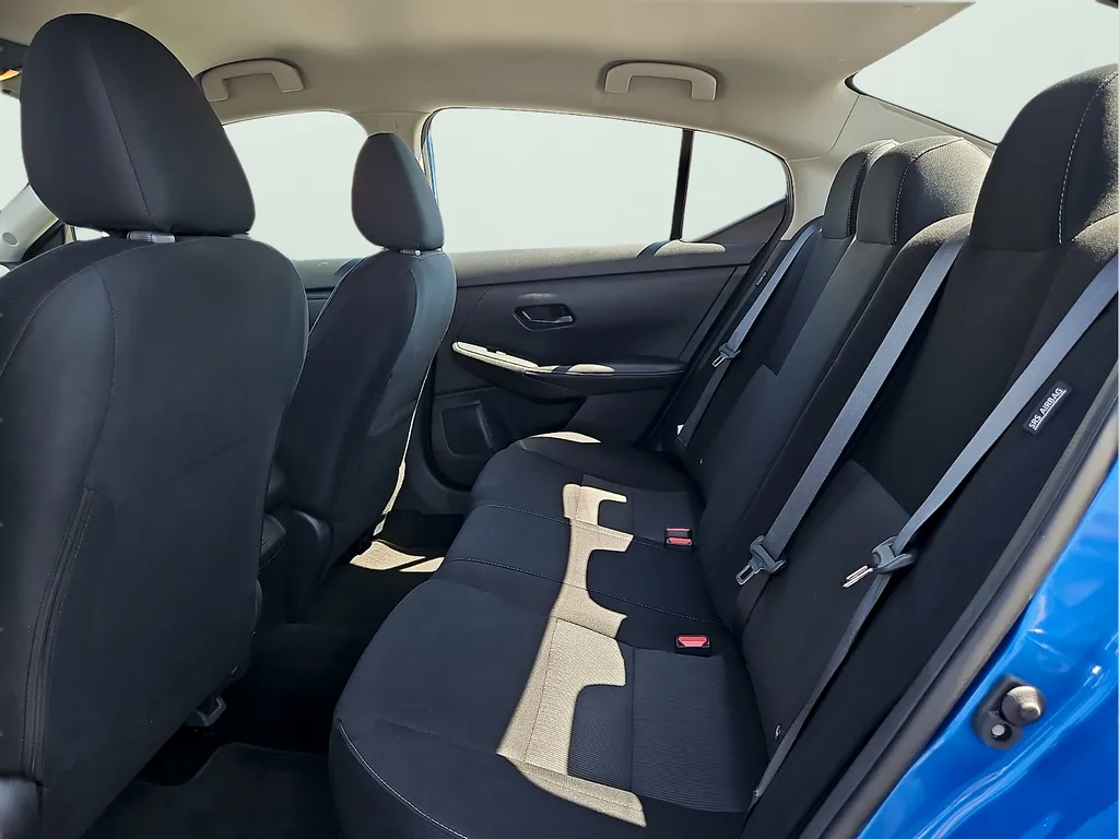 Nissan Sentra photo 13