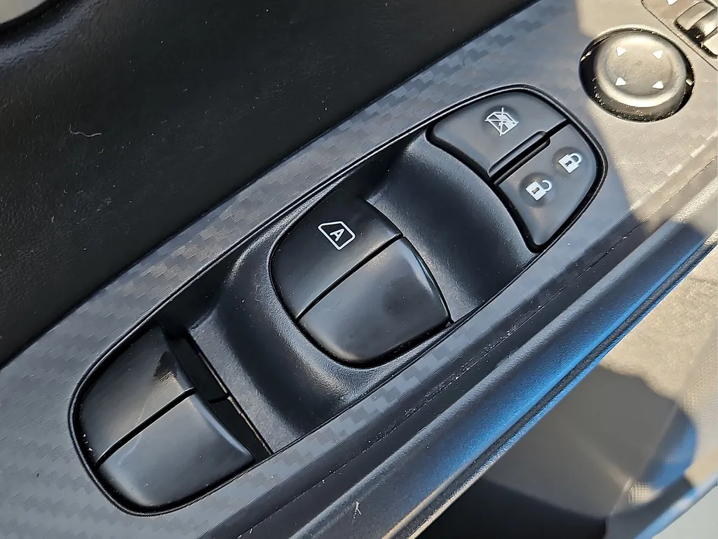Nissan Sentra photo 16
