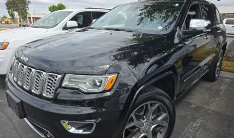 Photos of 2019 Jeep Grand Cherokee Overland for sale in El Paso, TX at RightDrive - 6930 Alameda